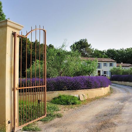 Bed and Breakfast Mas De Lure Salon-de-Provence Exterior foto